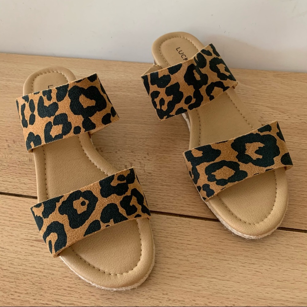 Lucky brand wyntor leopard slide sandal